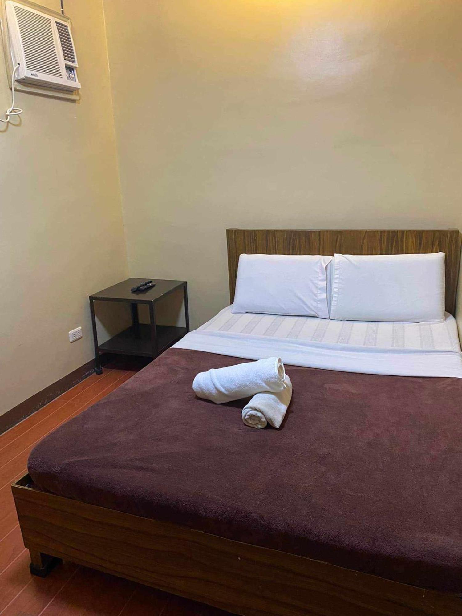 East Square Inn Bacolod Zewnętrze zdjęcie