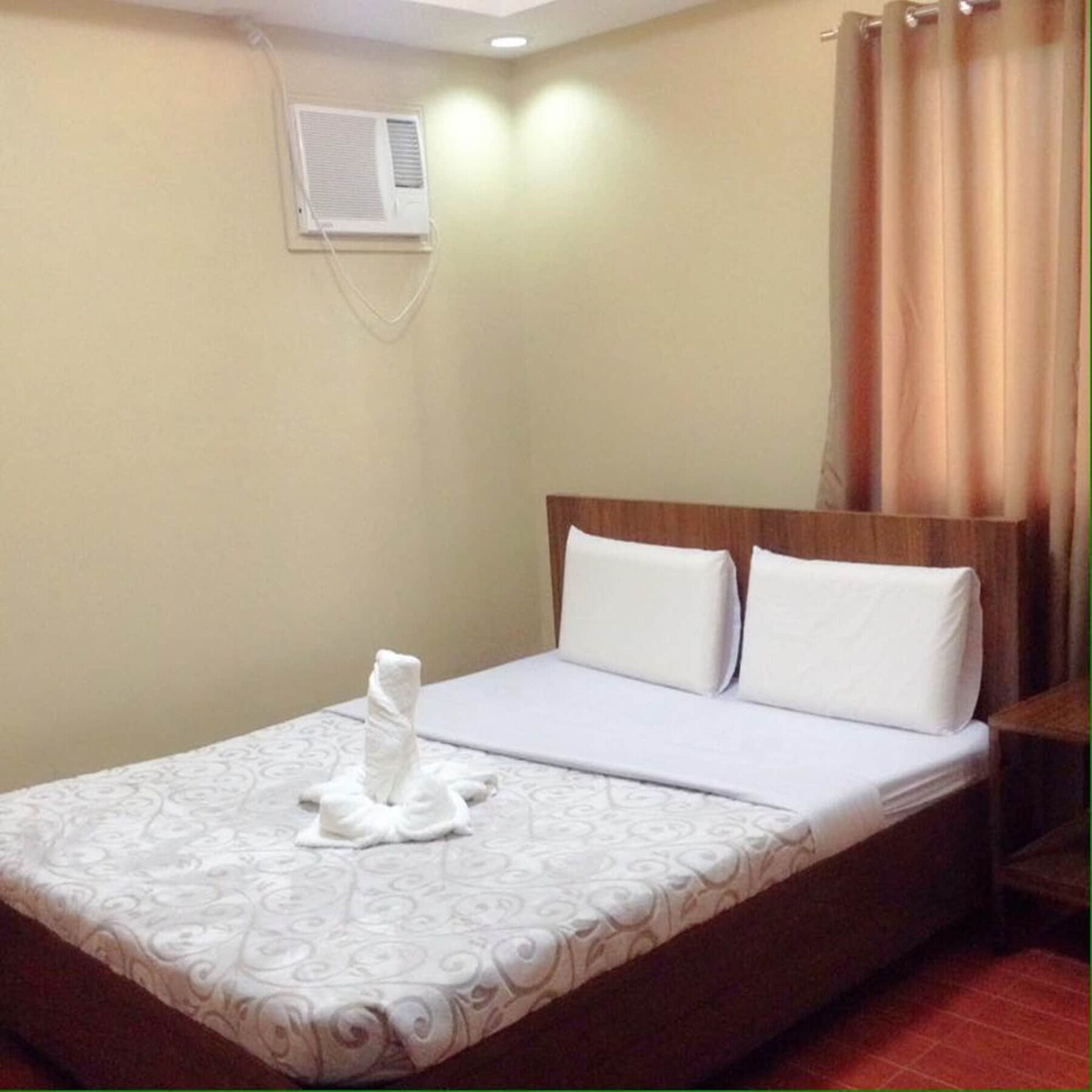 East Square Inn Bacolod Zewnętrze zdjęcie